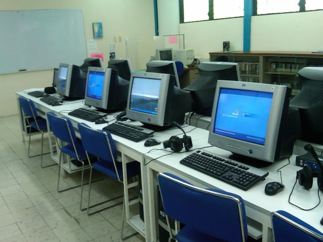 Laboratorio de Idiomas