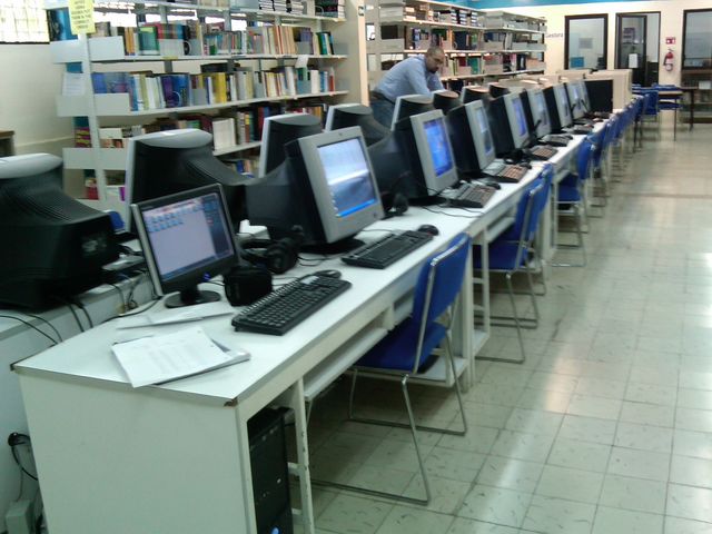 Laboratorio de Idiomas